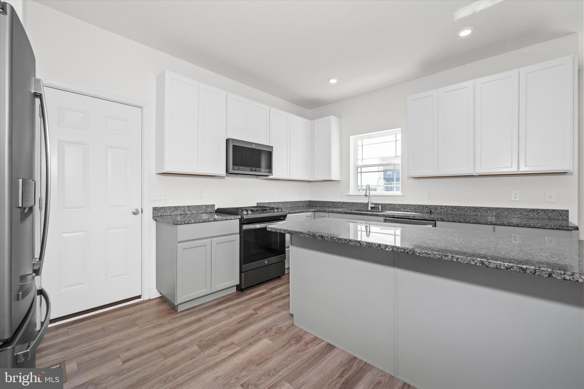 JOCKEY HOLLOW - Residential