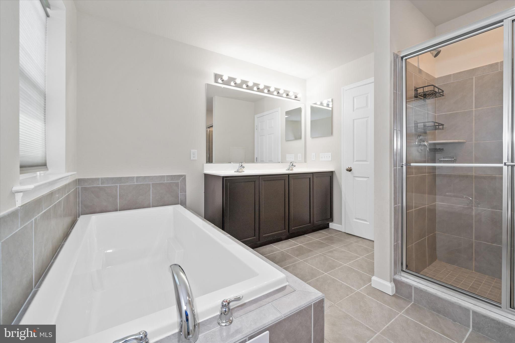 JOCKEY HOLLOW - Residential