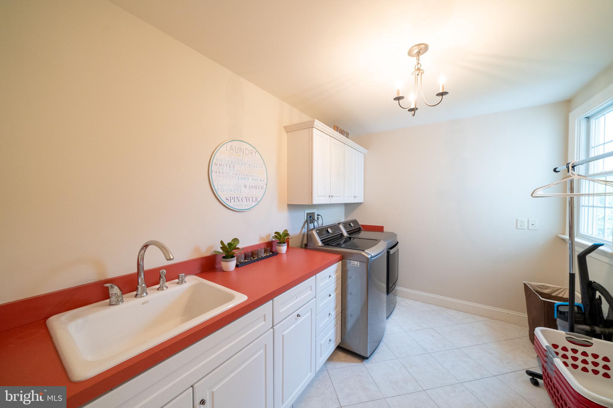 NEWLIN GREENE - Residential