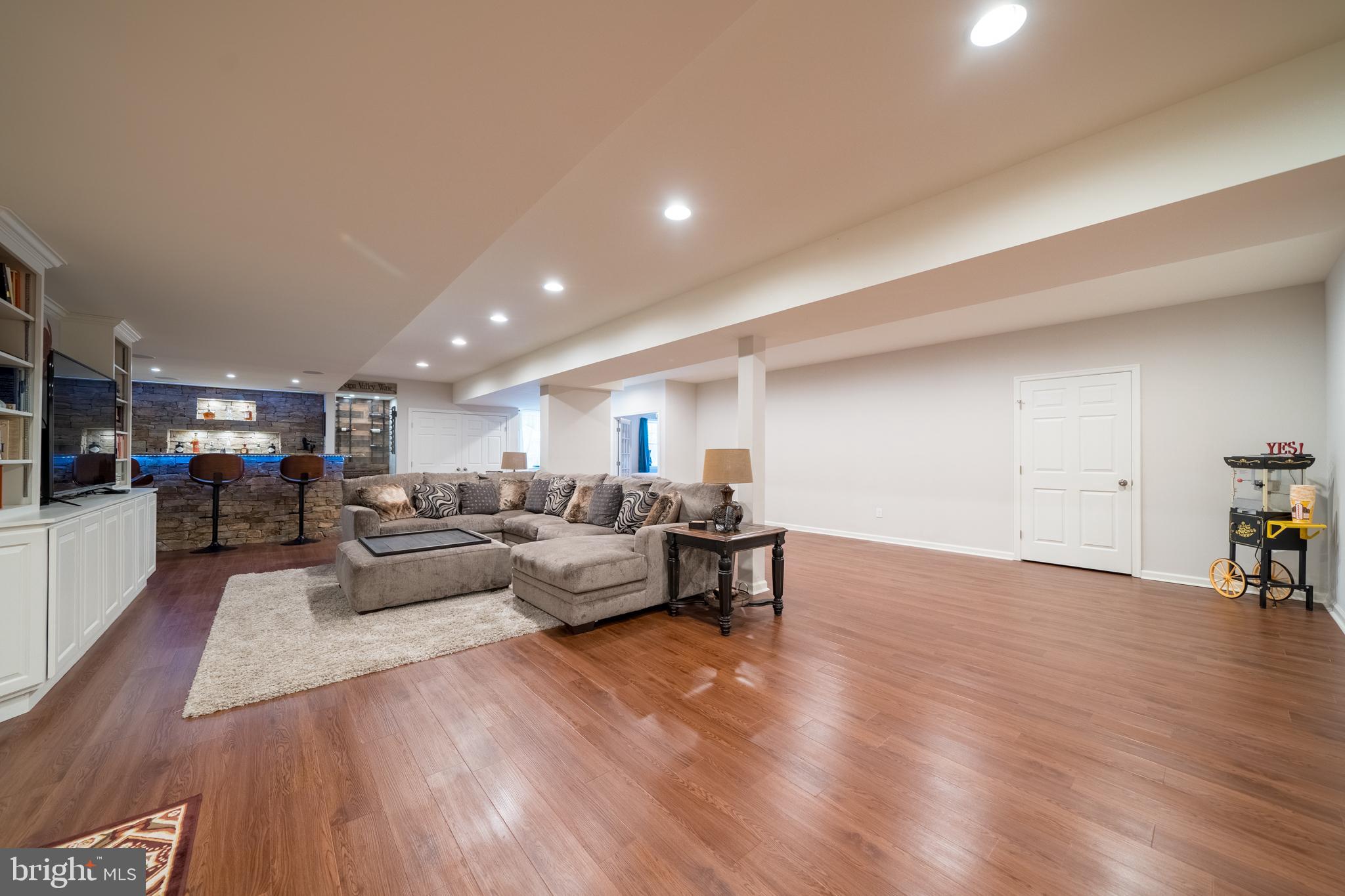 NEWLIN GREENE - Residential