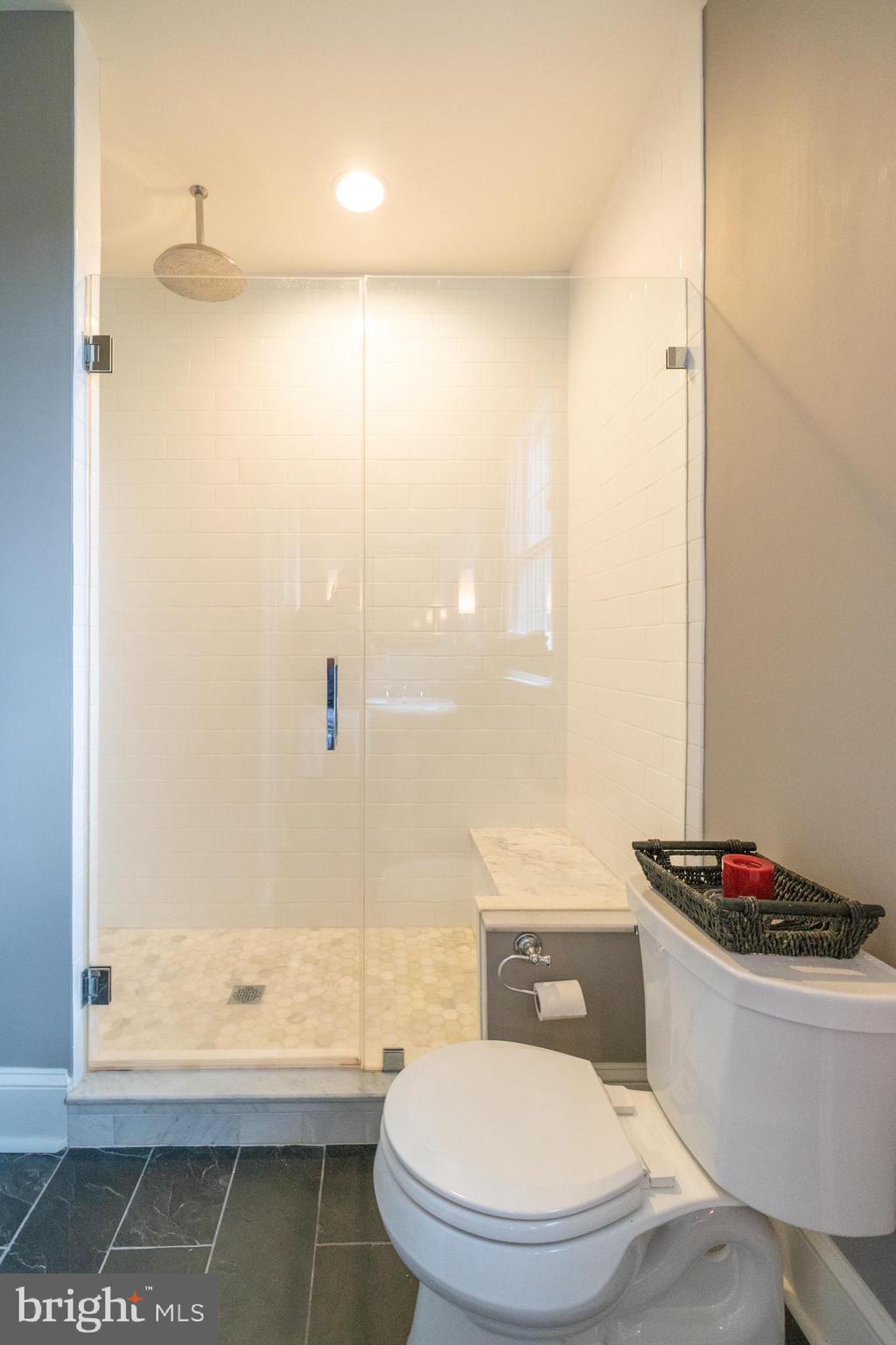 NEWLIN GREENE - Residential