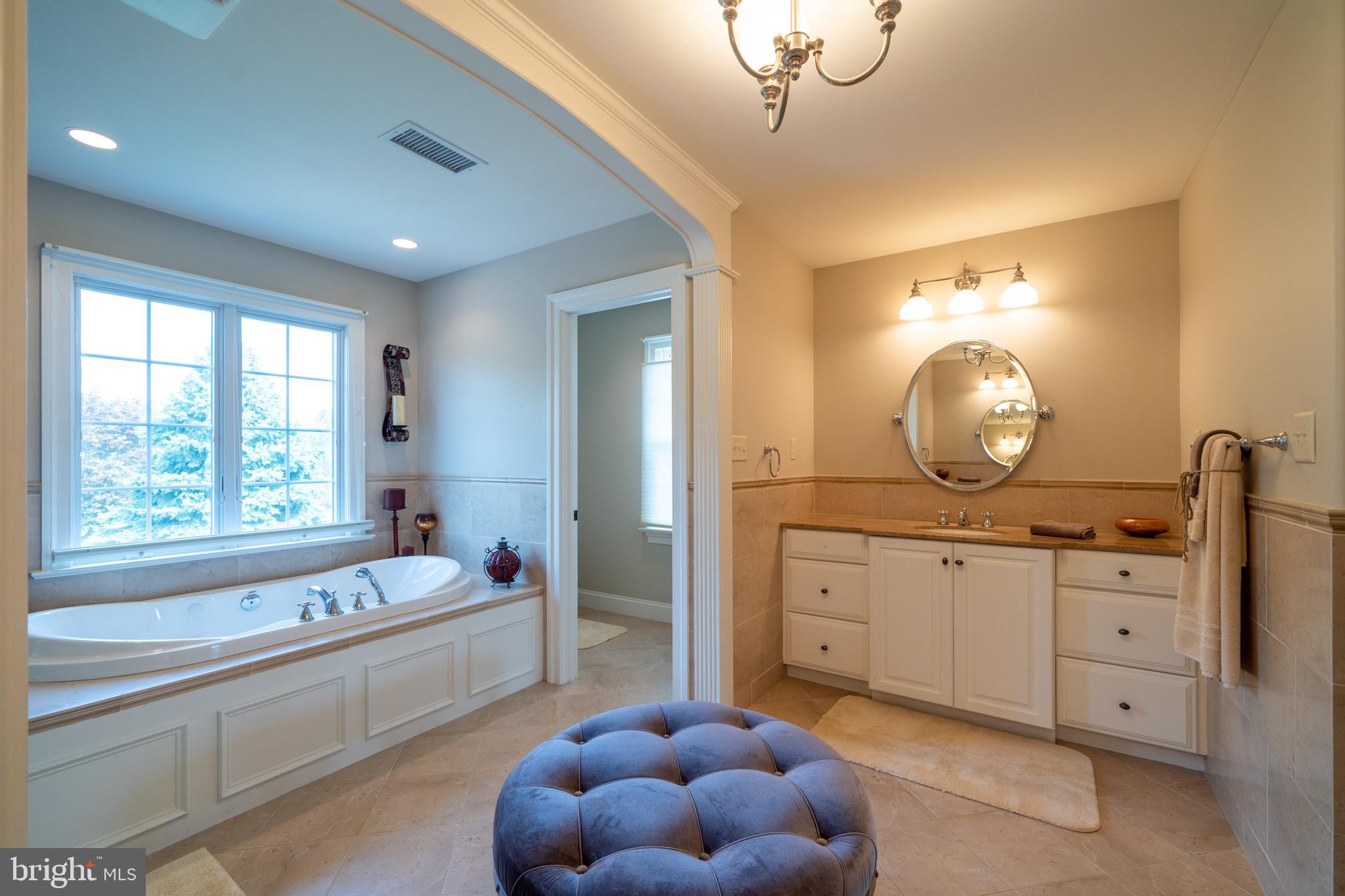 NEWLIN GREENE - Residential