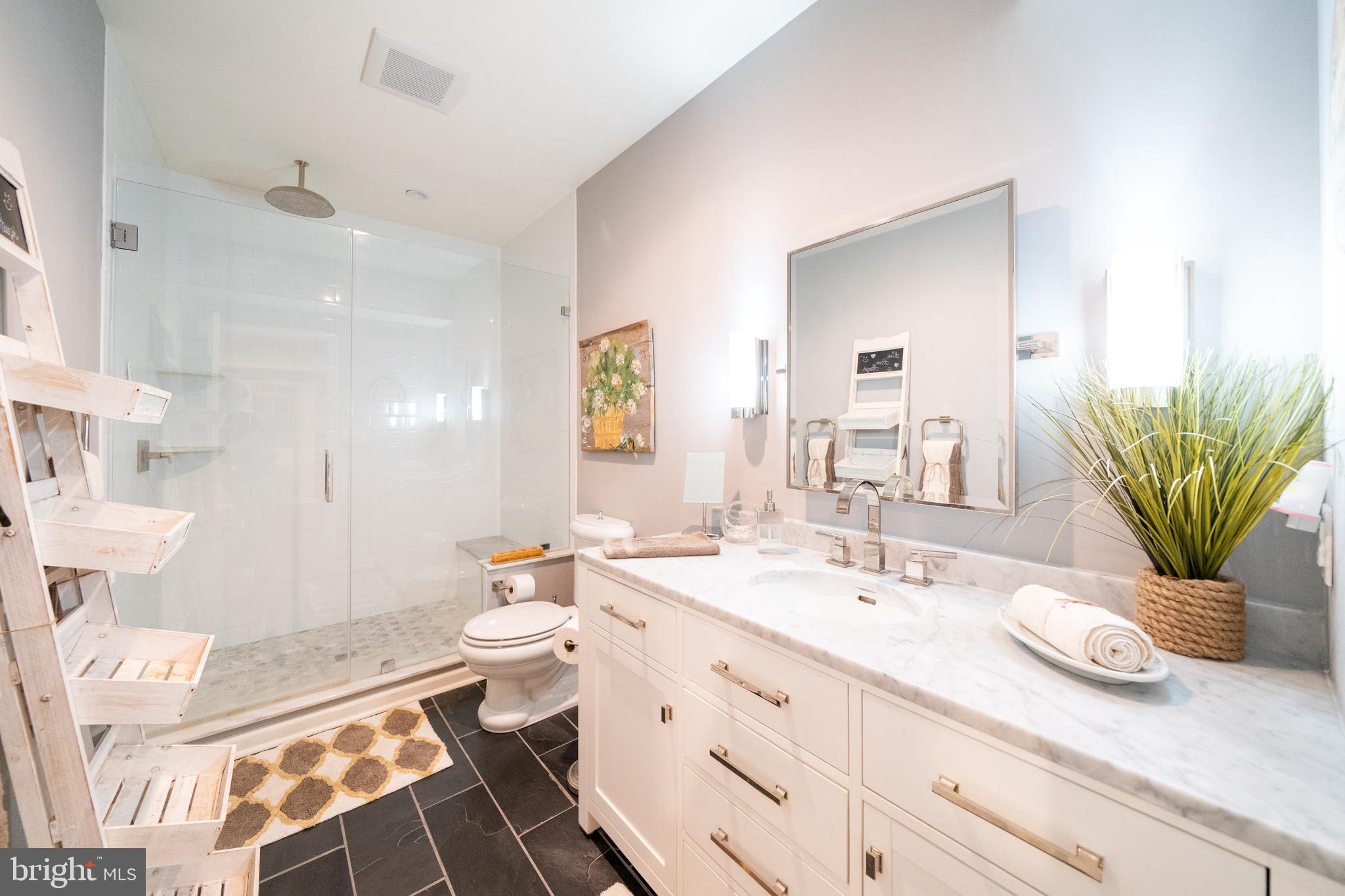 NEWLIN GREENE - Residential