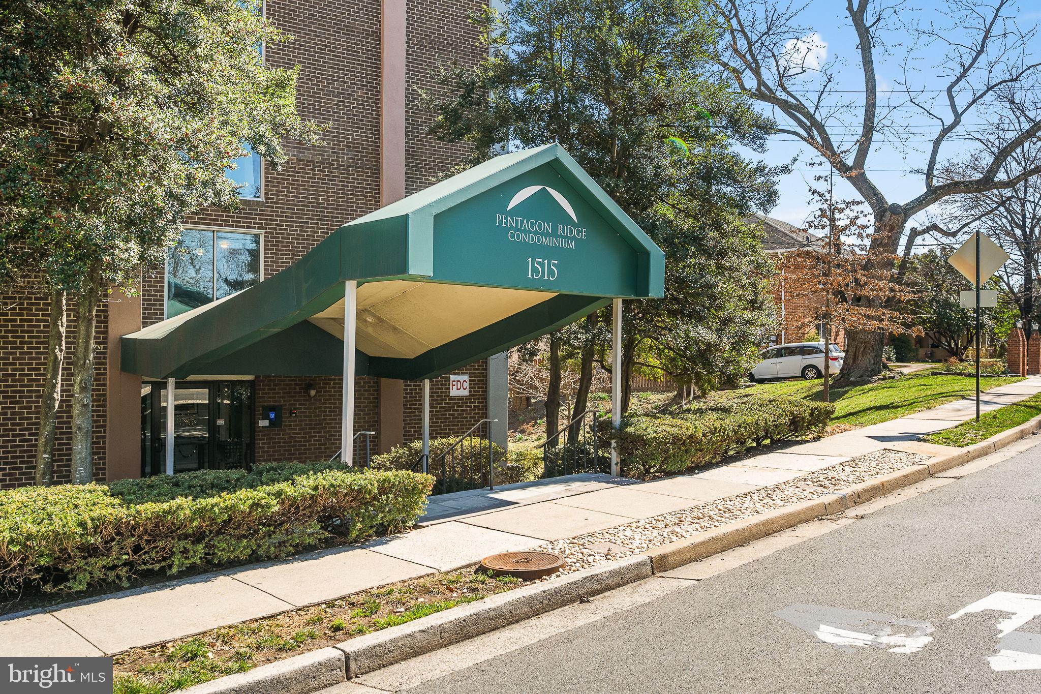 1515 S ARLINGTON RIDGE ROAD 703