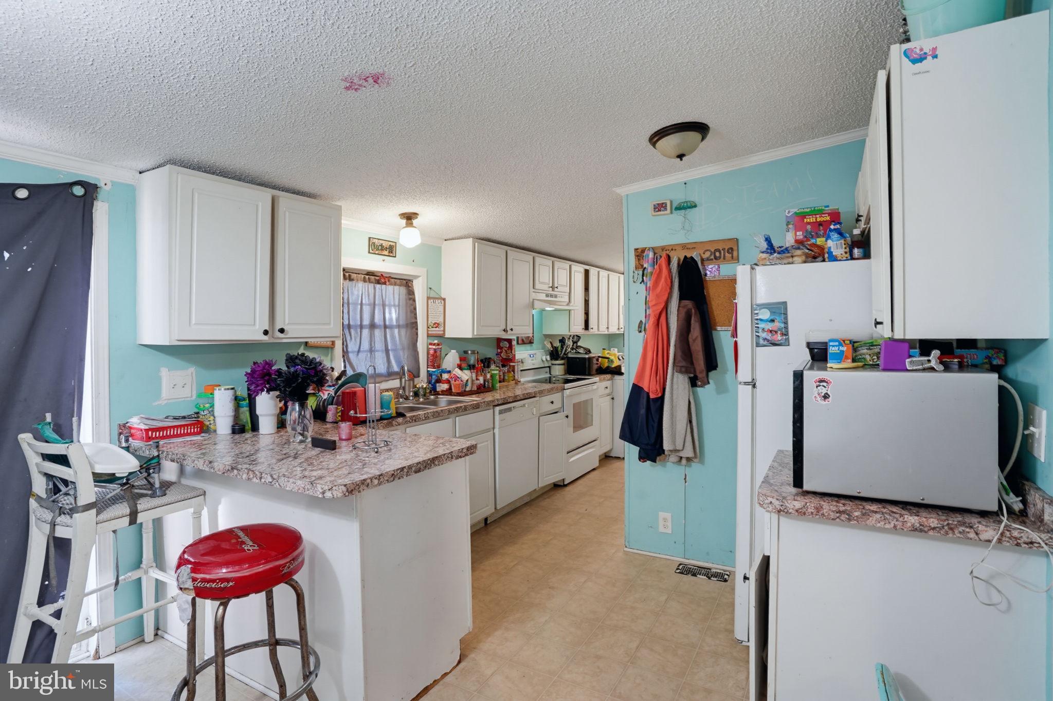 24 WHITE PINE DRIVE