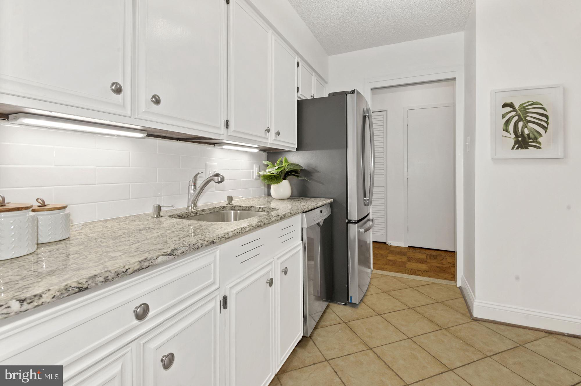 TOWER VILLAS - Residential Lease