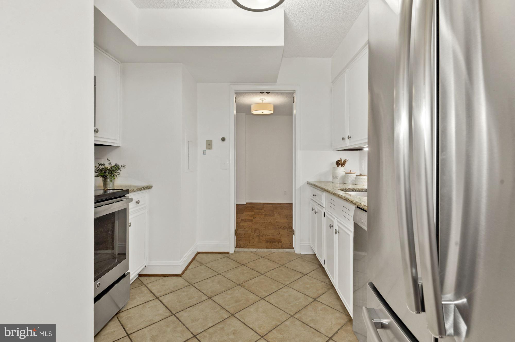 TOWER VILLAS - Residential Lease