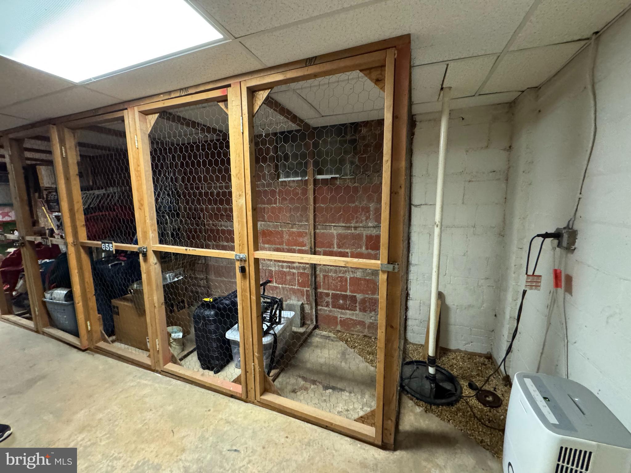 ARLINGTON VILLAGE - Residential Lease