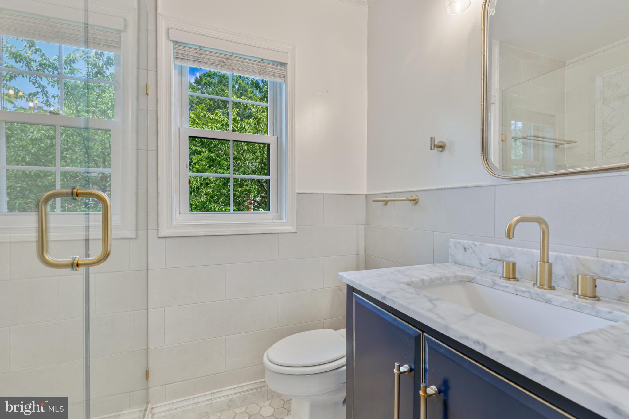 ARLINGTON VILLAGE - Residential Lease