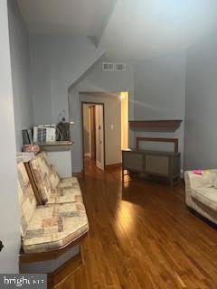 CARROLL PARK - Residential Lease