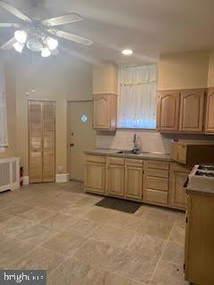 CARROLL PARK - Residential Lease