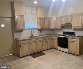 CARROLL PARK - Residential Lease