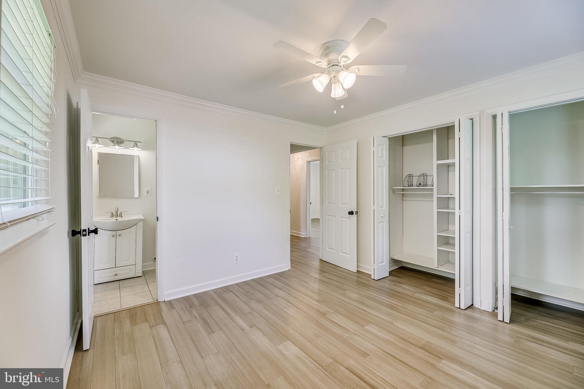 LINCOLNIA HILLS - Residential