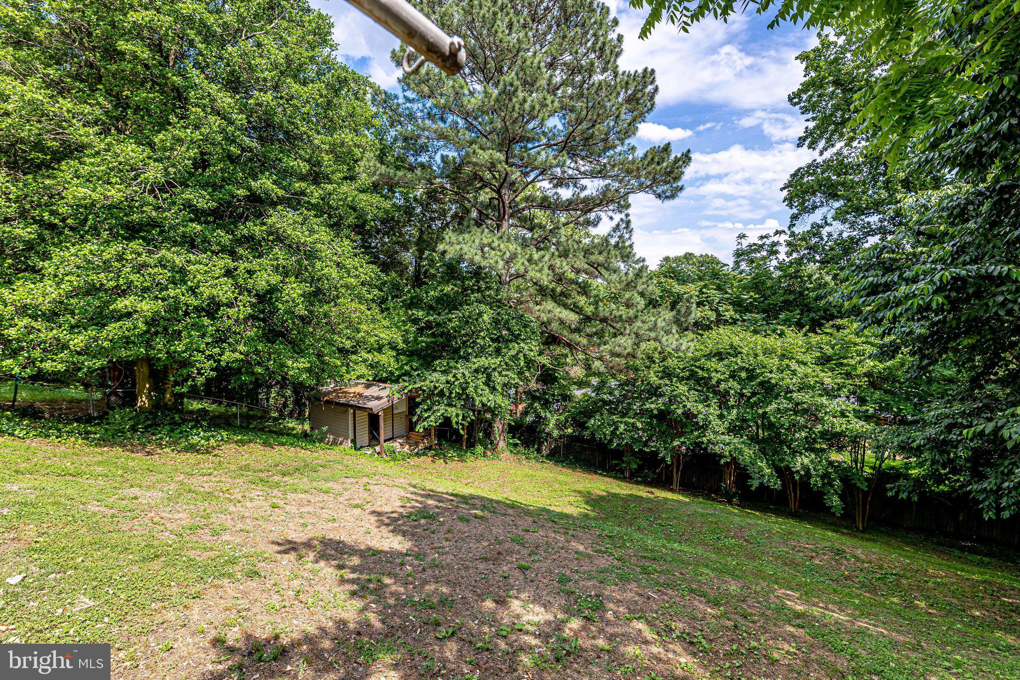 LINCOLNIA HILLS - Residential