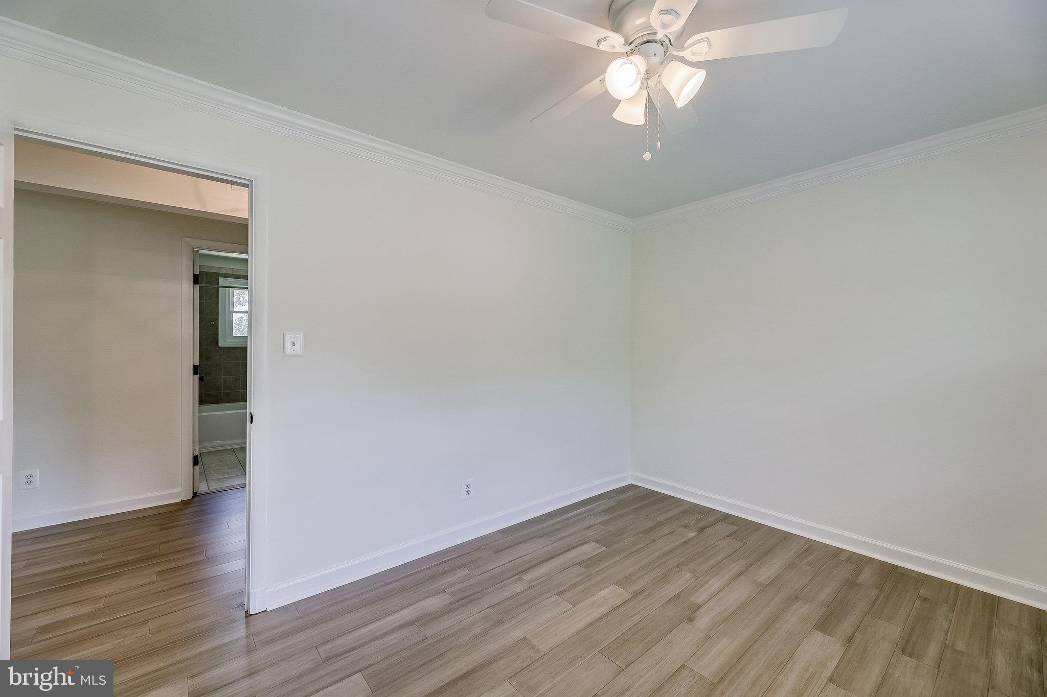 LINCOLNIA HILLS - Residential