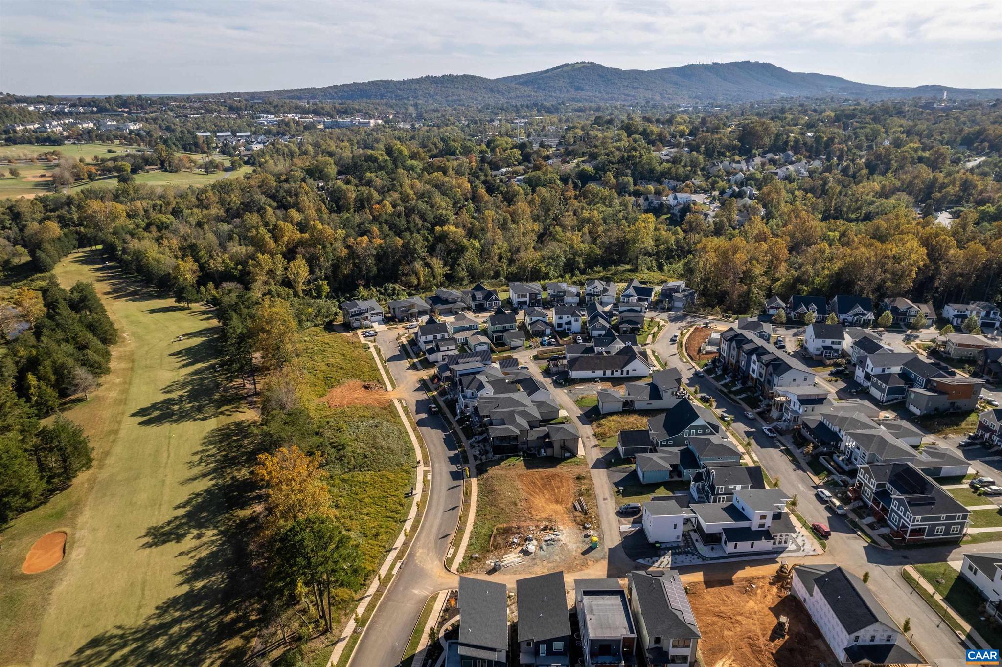 LOCHLYN HILL - Residential