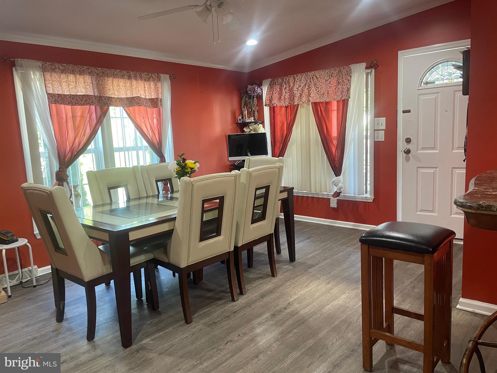 FERNWOOD PARK - Residential