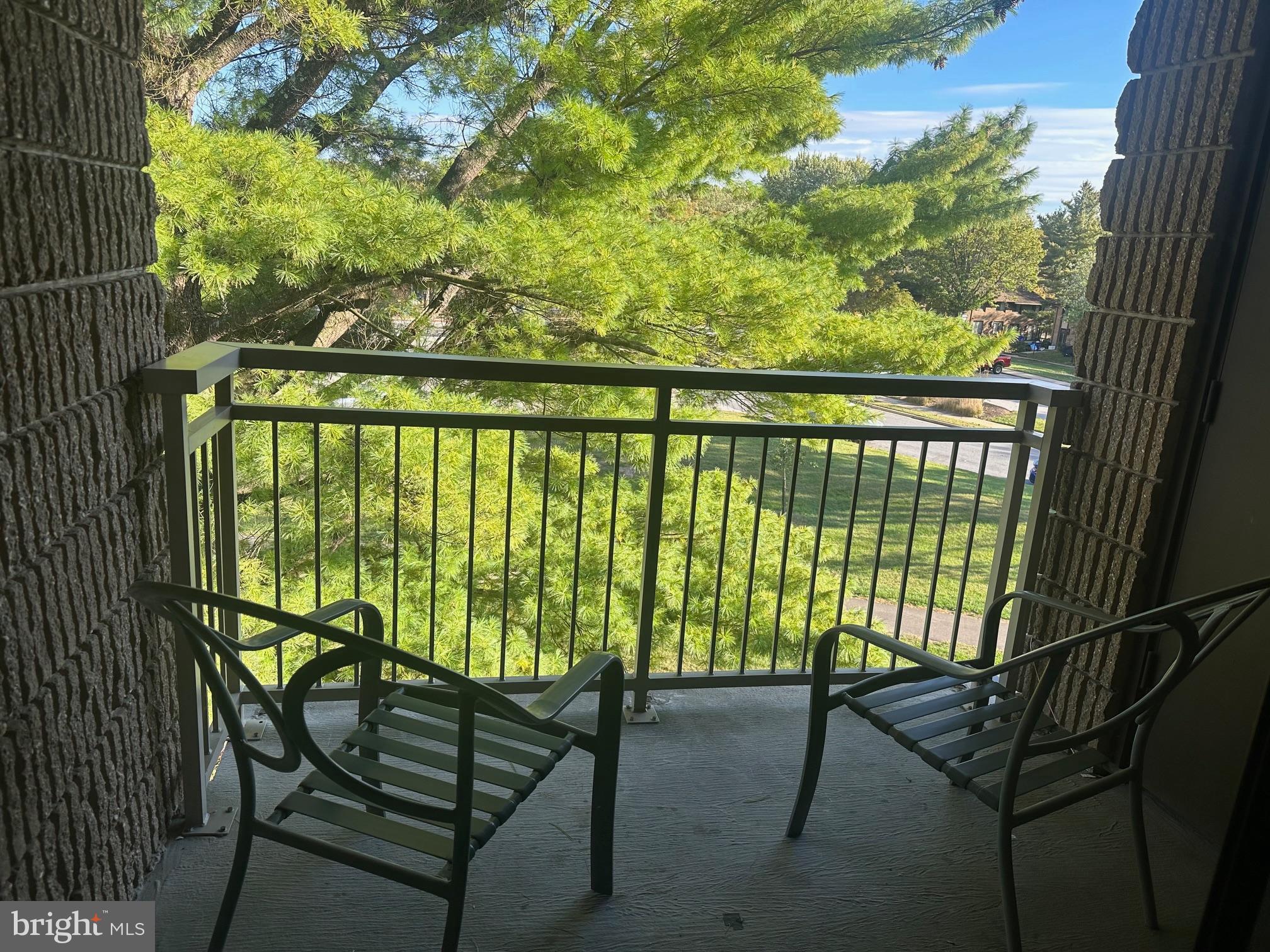 VILLAGE OF LONG REACH - Residential