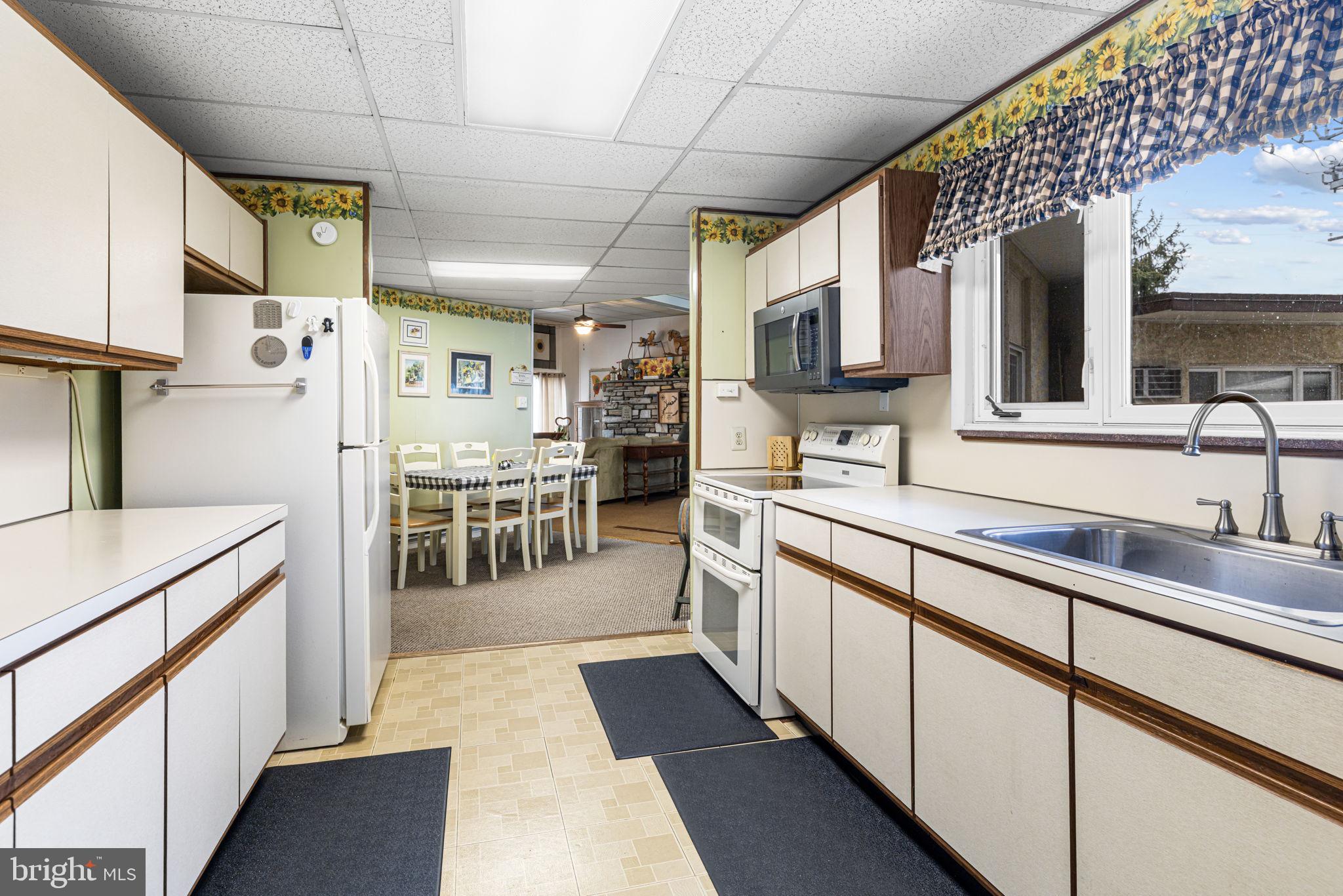 HUNTINGDON VALLEY - Residential