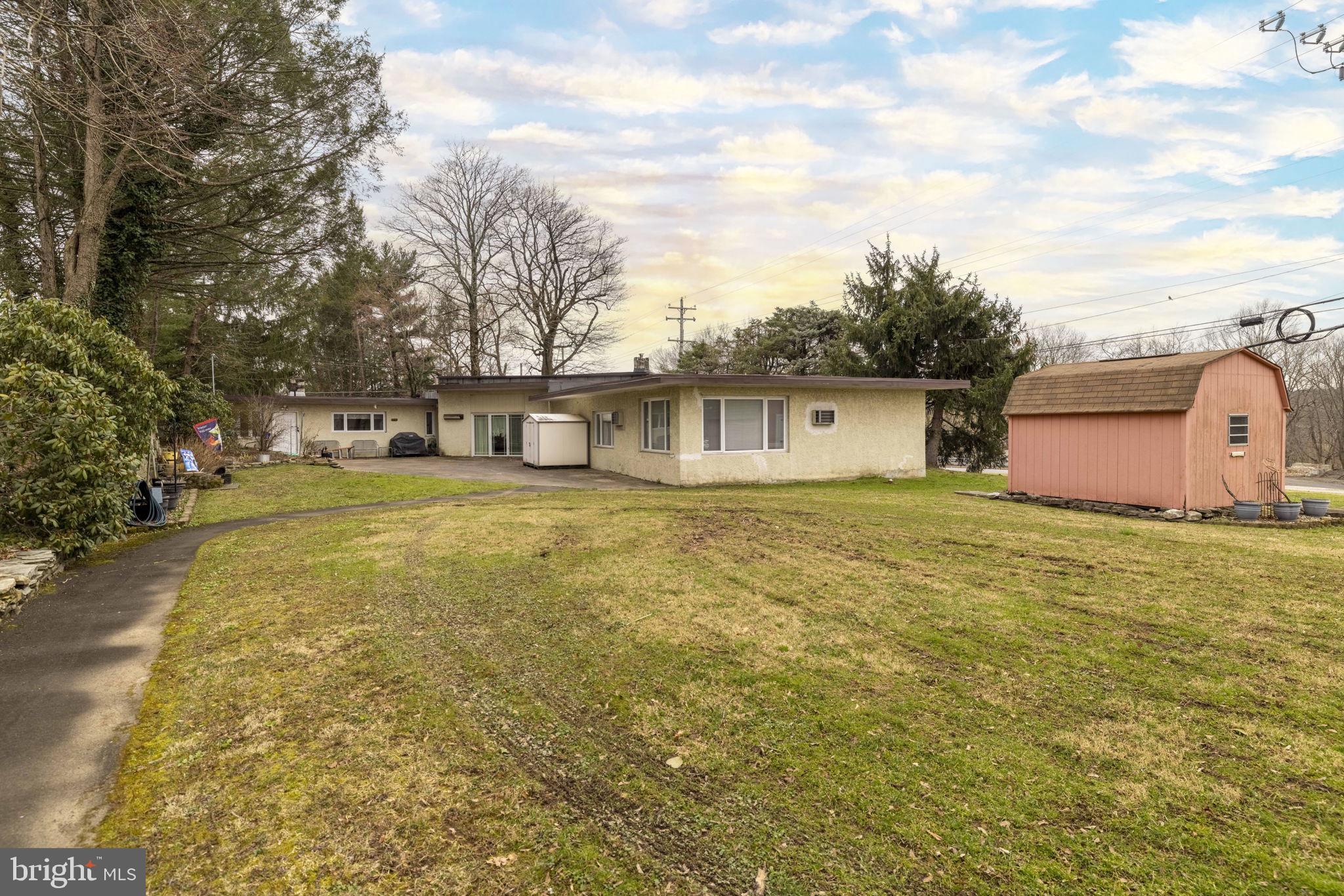 HUNTINGDON VALLEY - Residential