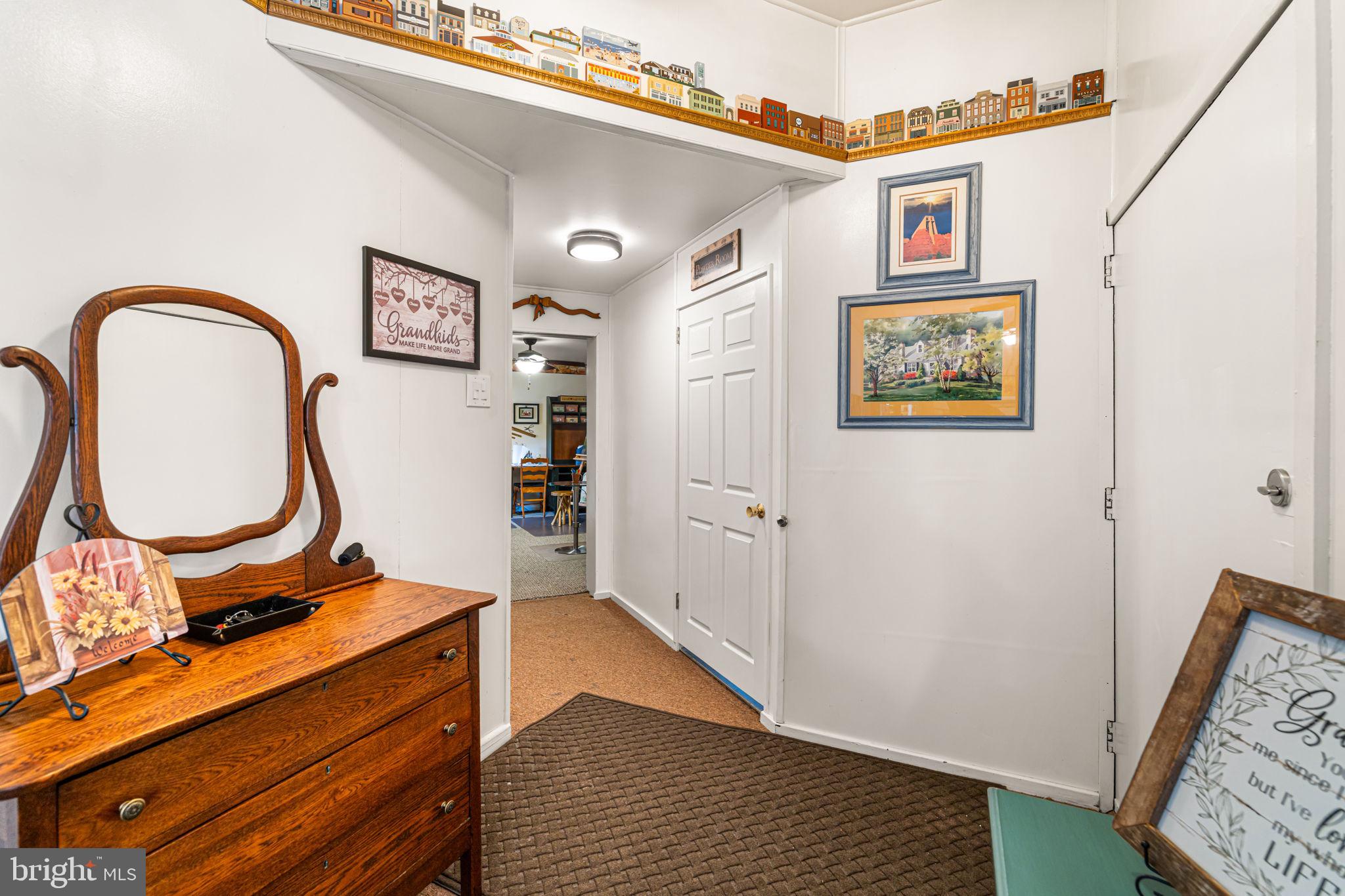 HUNTINGDON VALLEY - Residential