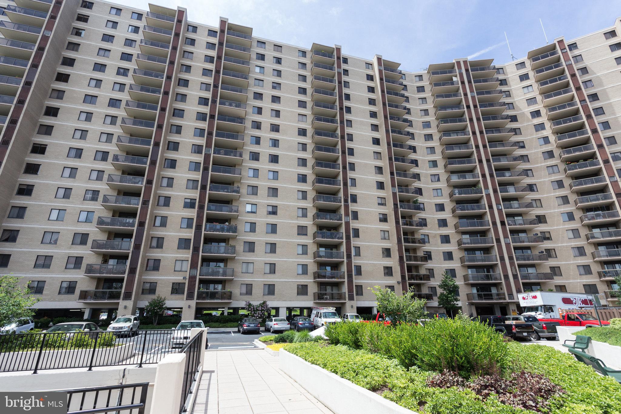 307 YOAKUM PARKWAY 1521