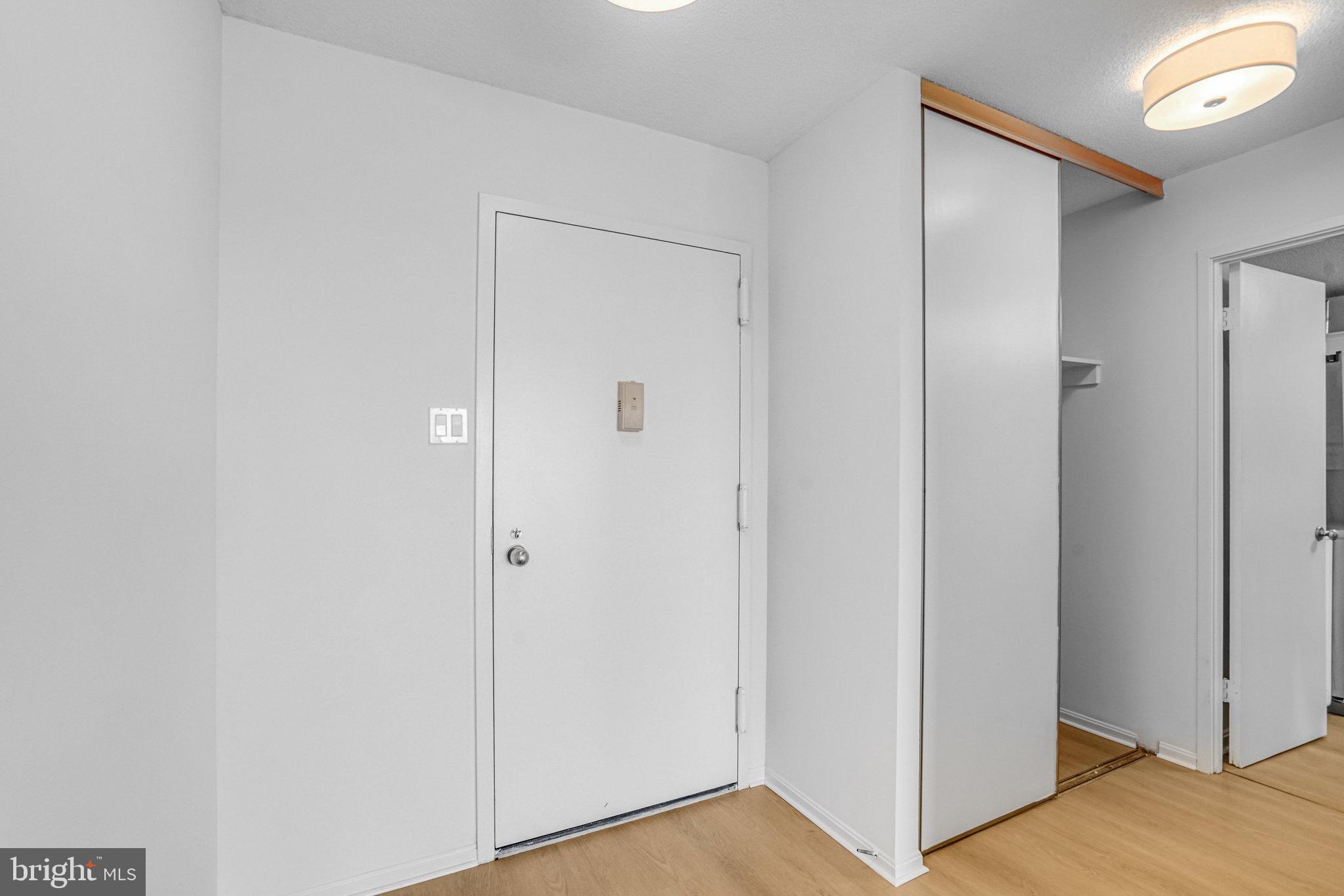 WATERGATE AT LANDMARK - Residential