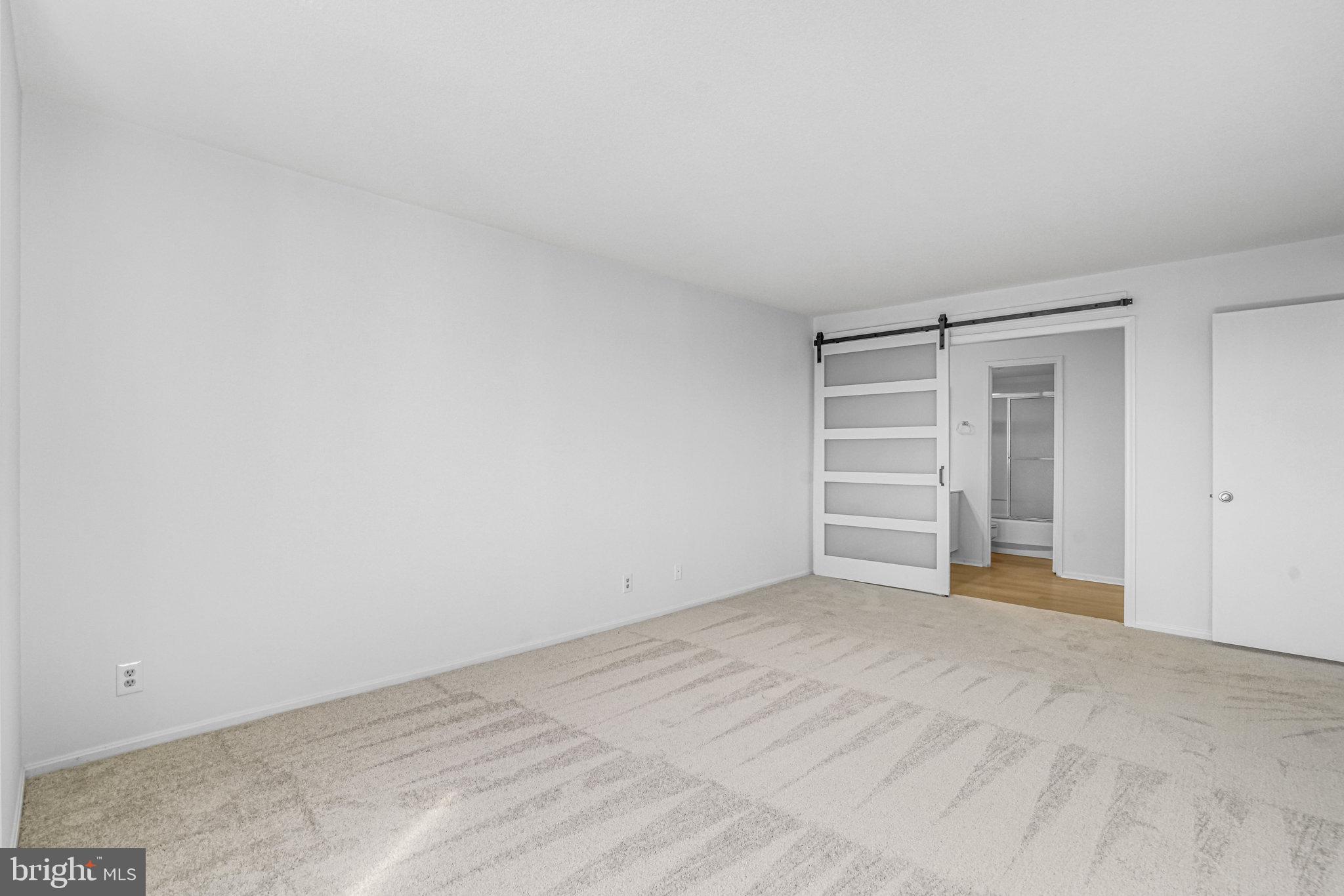 WATERGATE AT LANDMARK - Residential