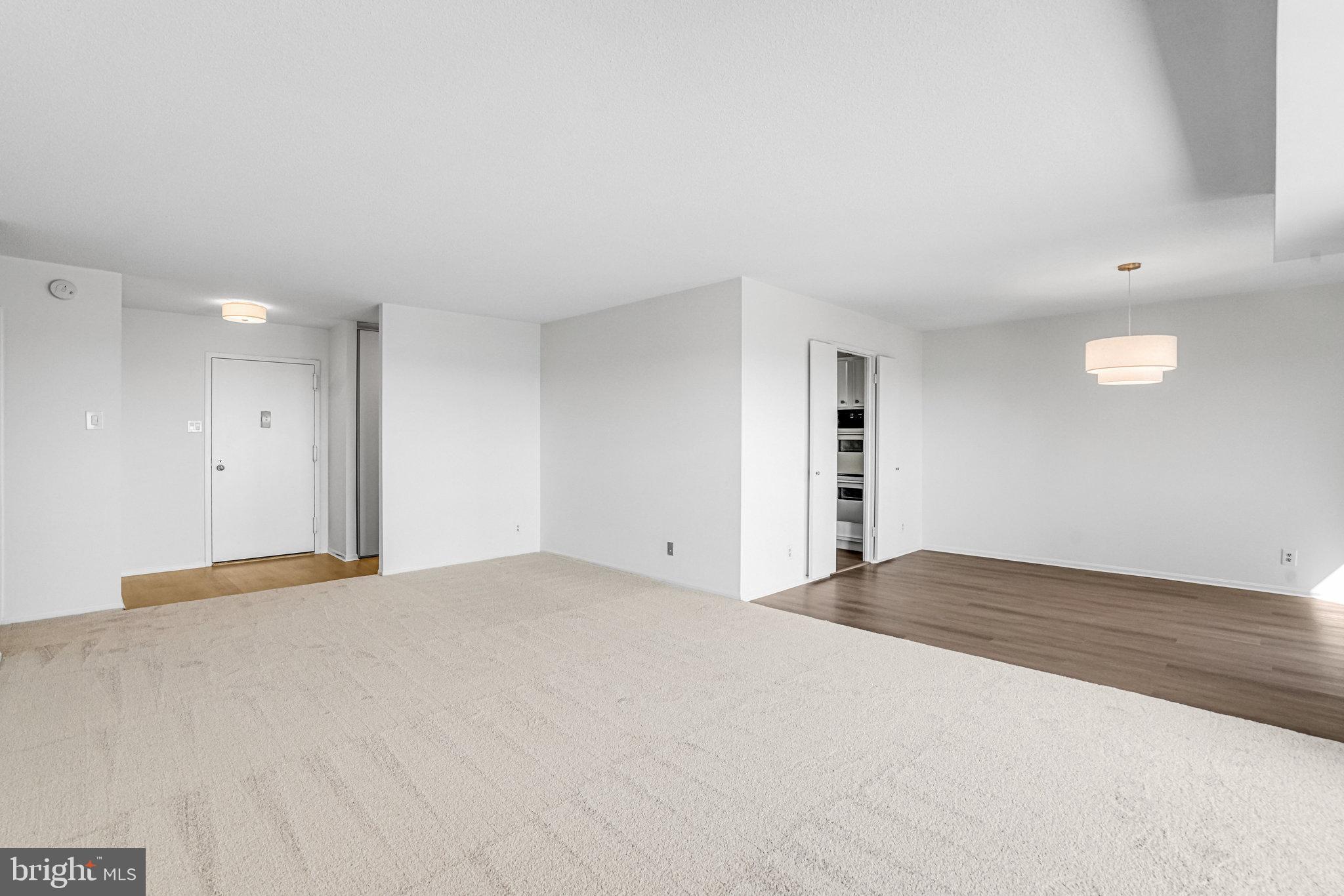 WATERGATE AT LANDMARK - Residential