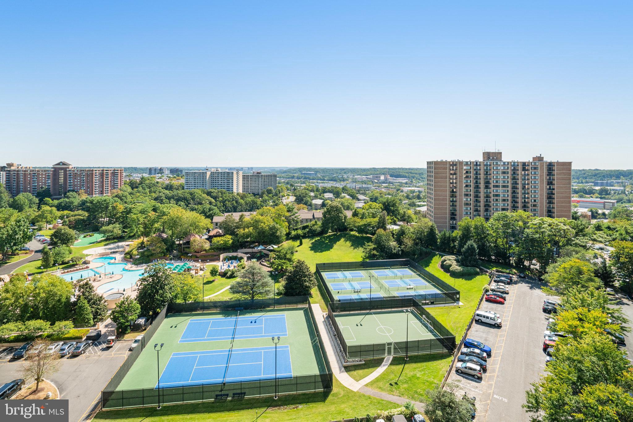 WATERGATE AT LANDMARK - Residential