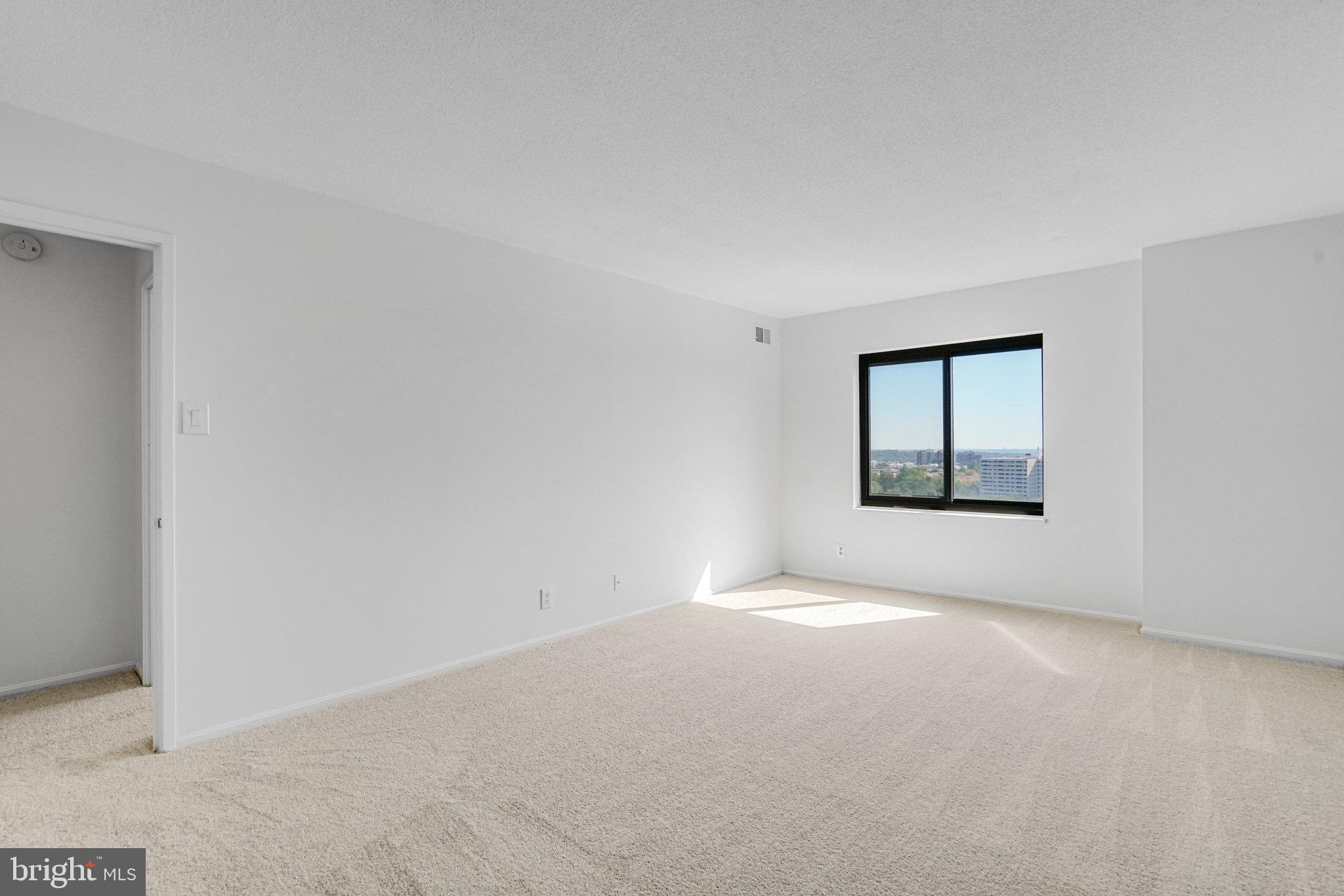 WATERGATE AT LANDMARK - Residential