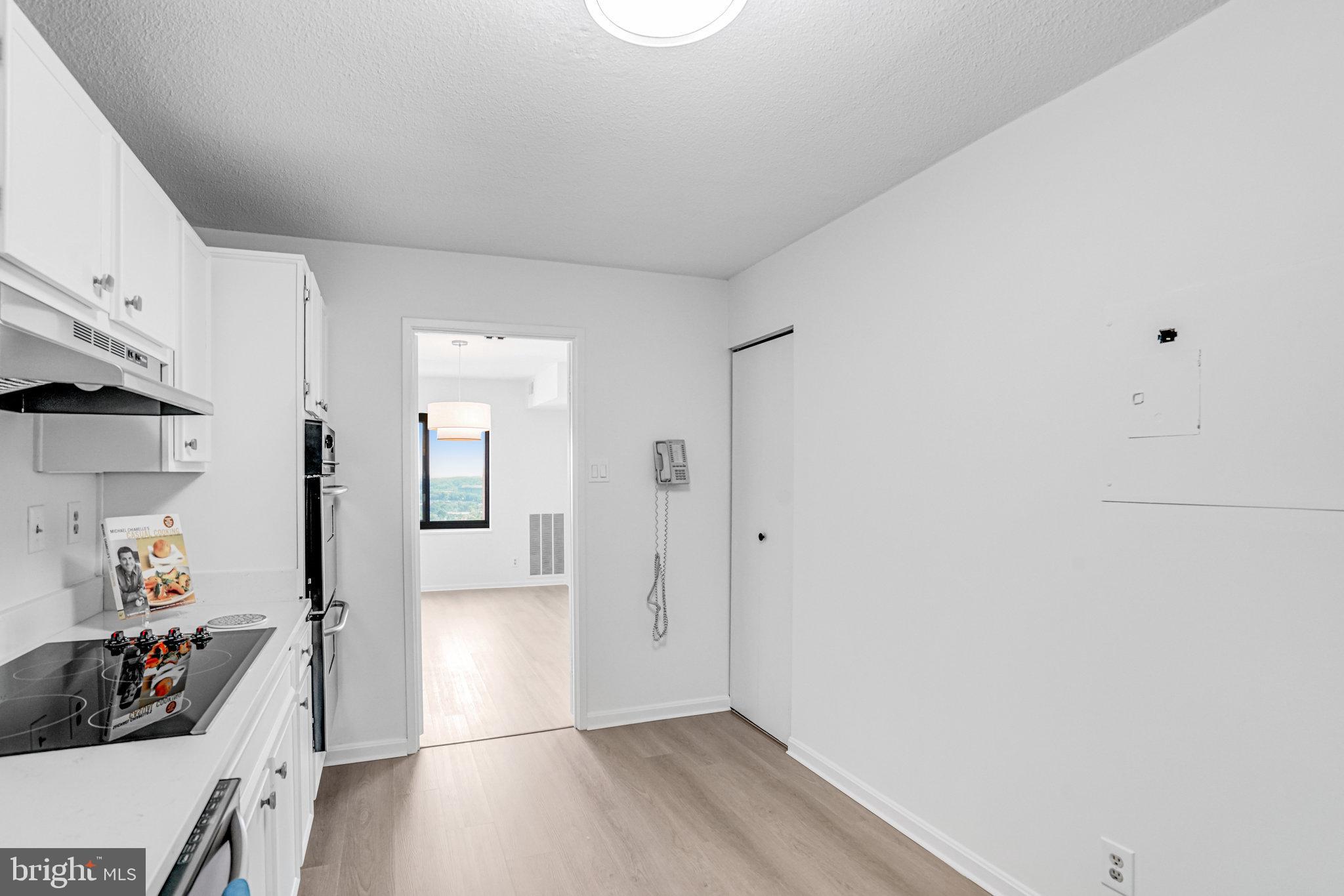 WATERGATE AT LANDMARK - Residential