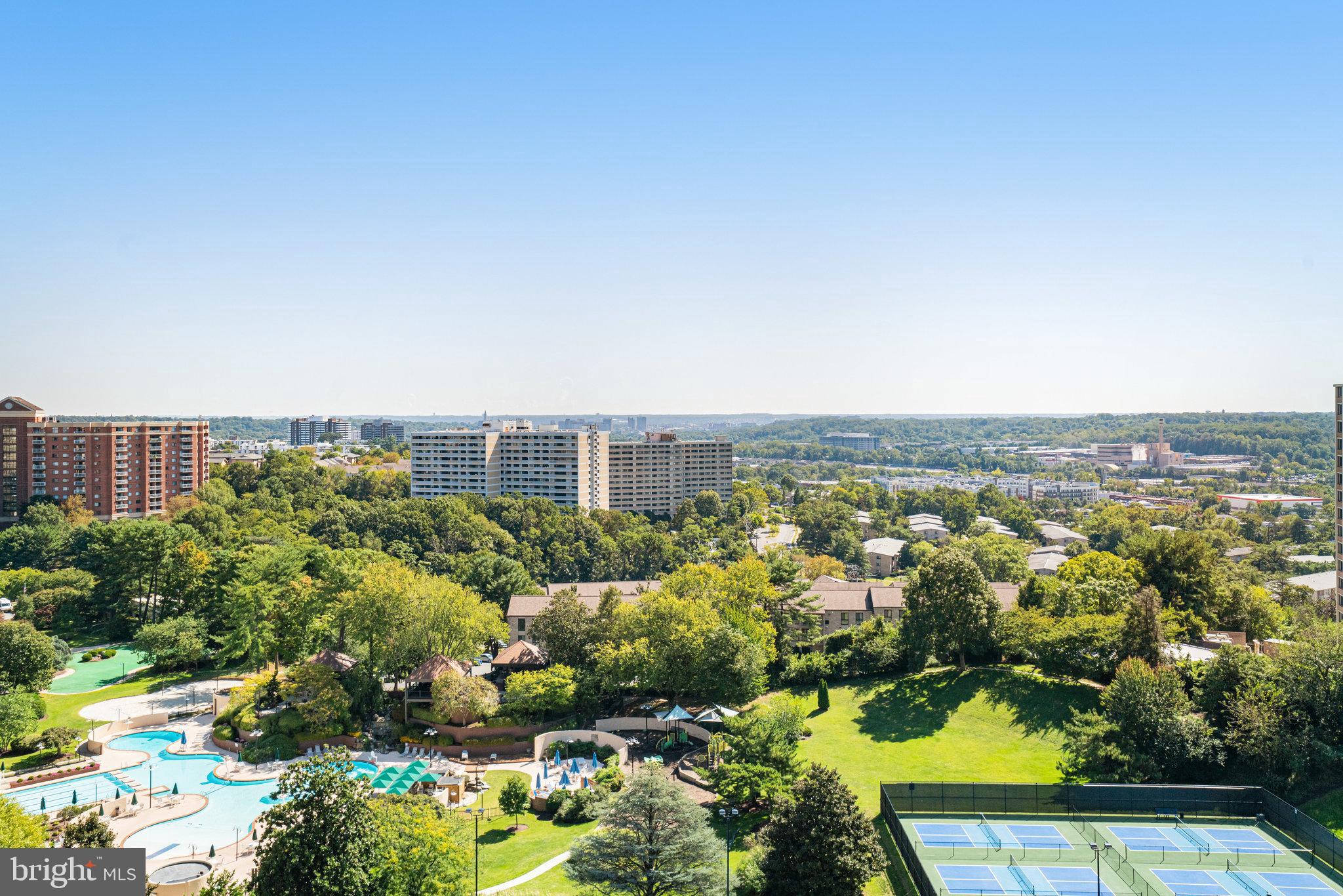 WATERGATE AT LANDMARK - Residential