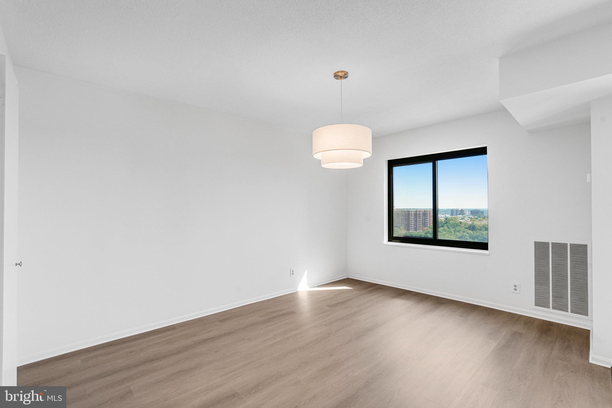 WATERGATE AT LANDMARK - Residential