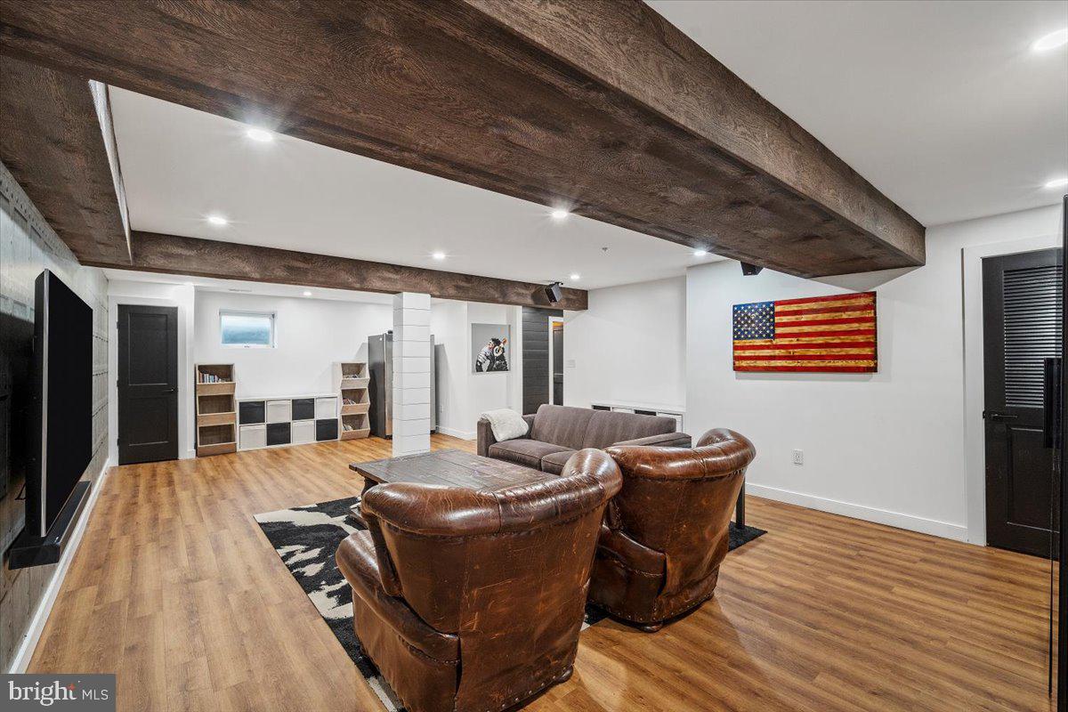 LUXMANOR - Residential