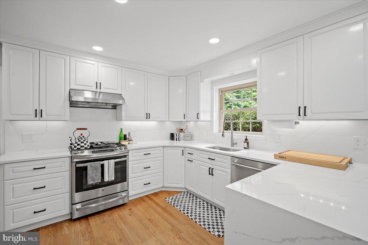 LUXMANOR - Residential