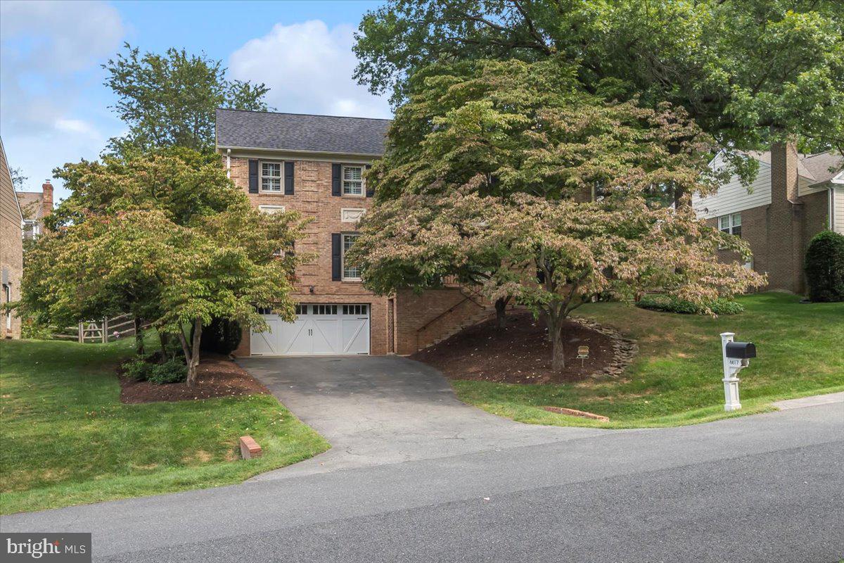 LUXMANOR - Residential