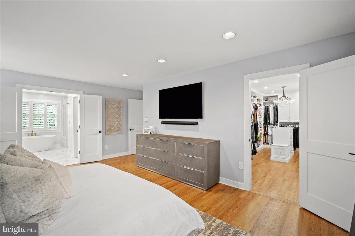 LUXMANOR - Residential