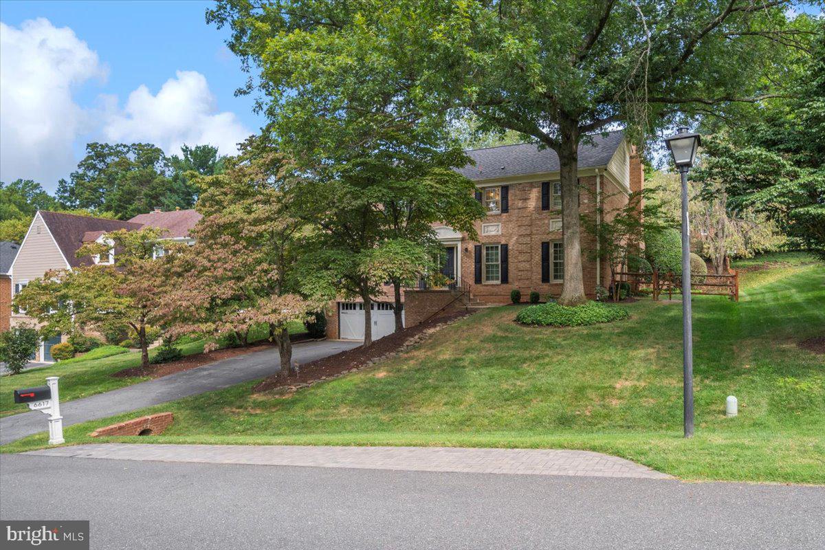 LUXMANOR - Residential