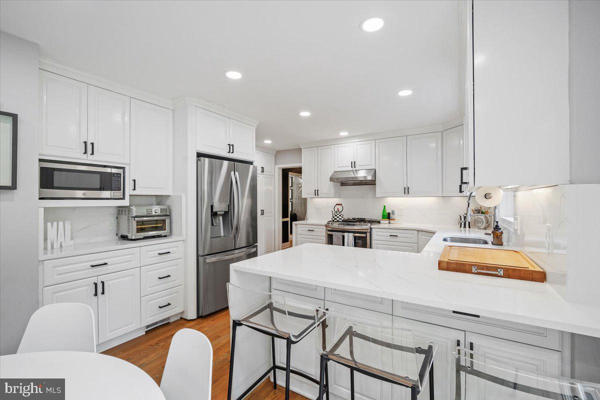 LUXMANOR - Residential