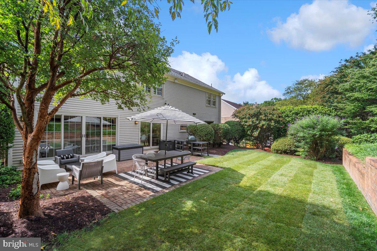 LUXMANOR - Residential