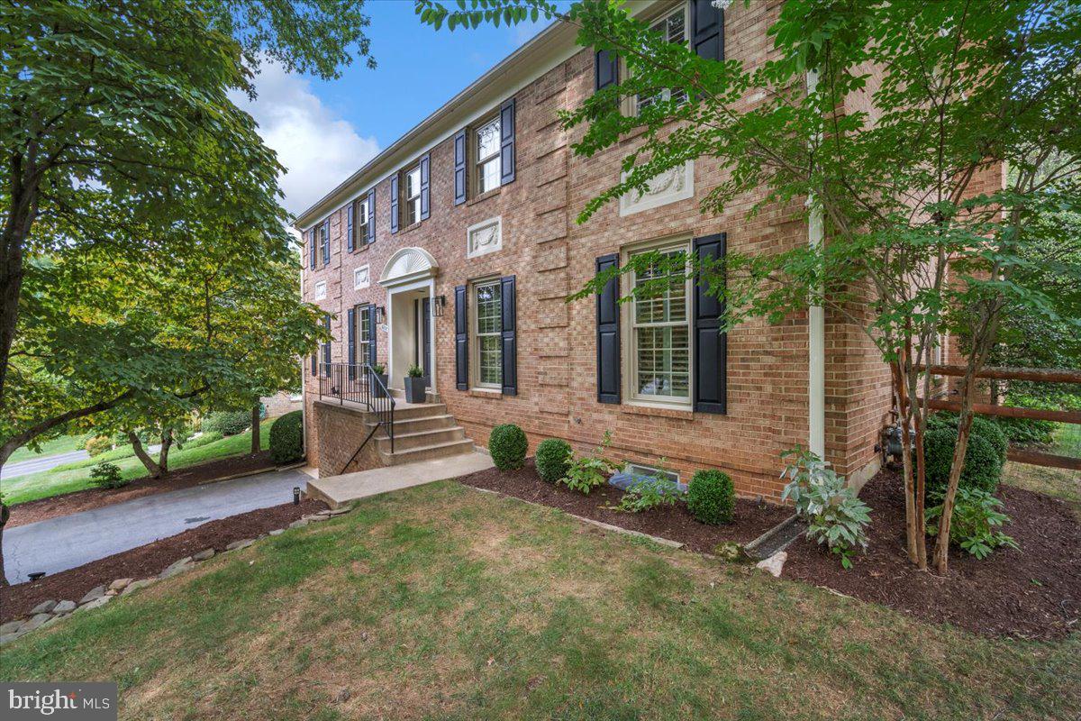 LUXMANOR - Residential