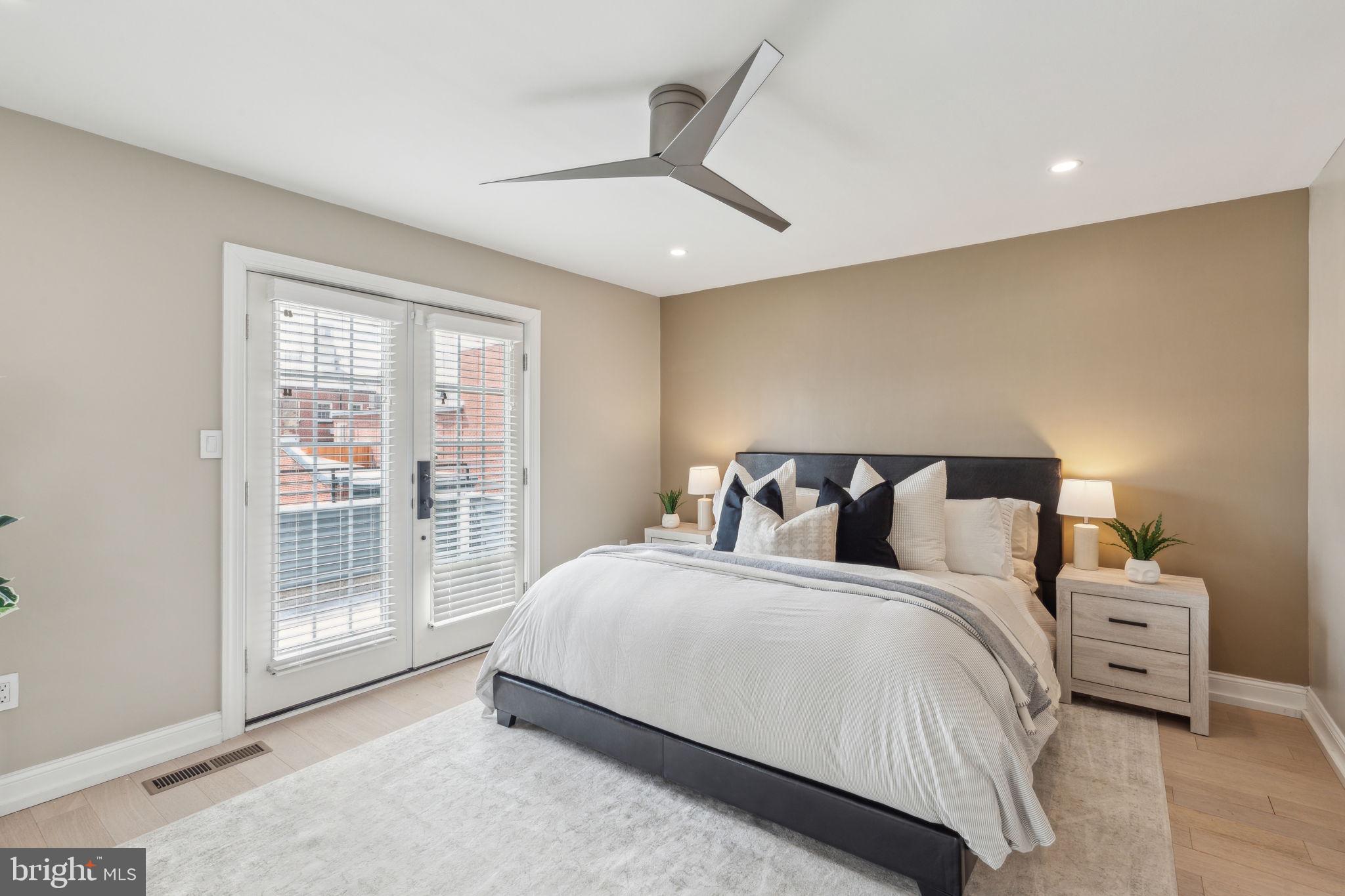 WASHINGTON SQ WEST - Residential