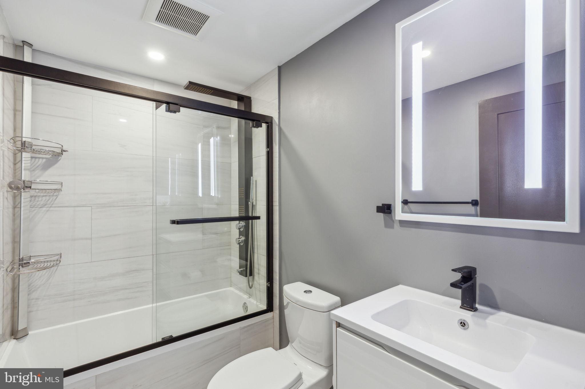 WASHINGTON SQ WEST - Residential