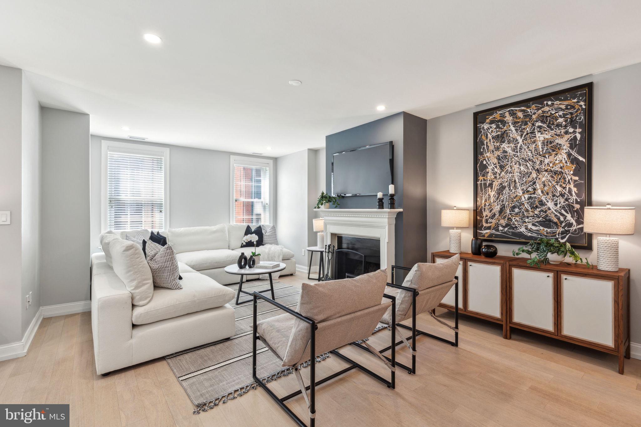 WASHINGTON SQ WEST - Residential