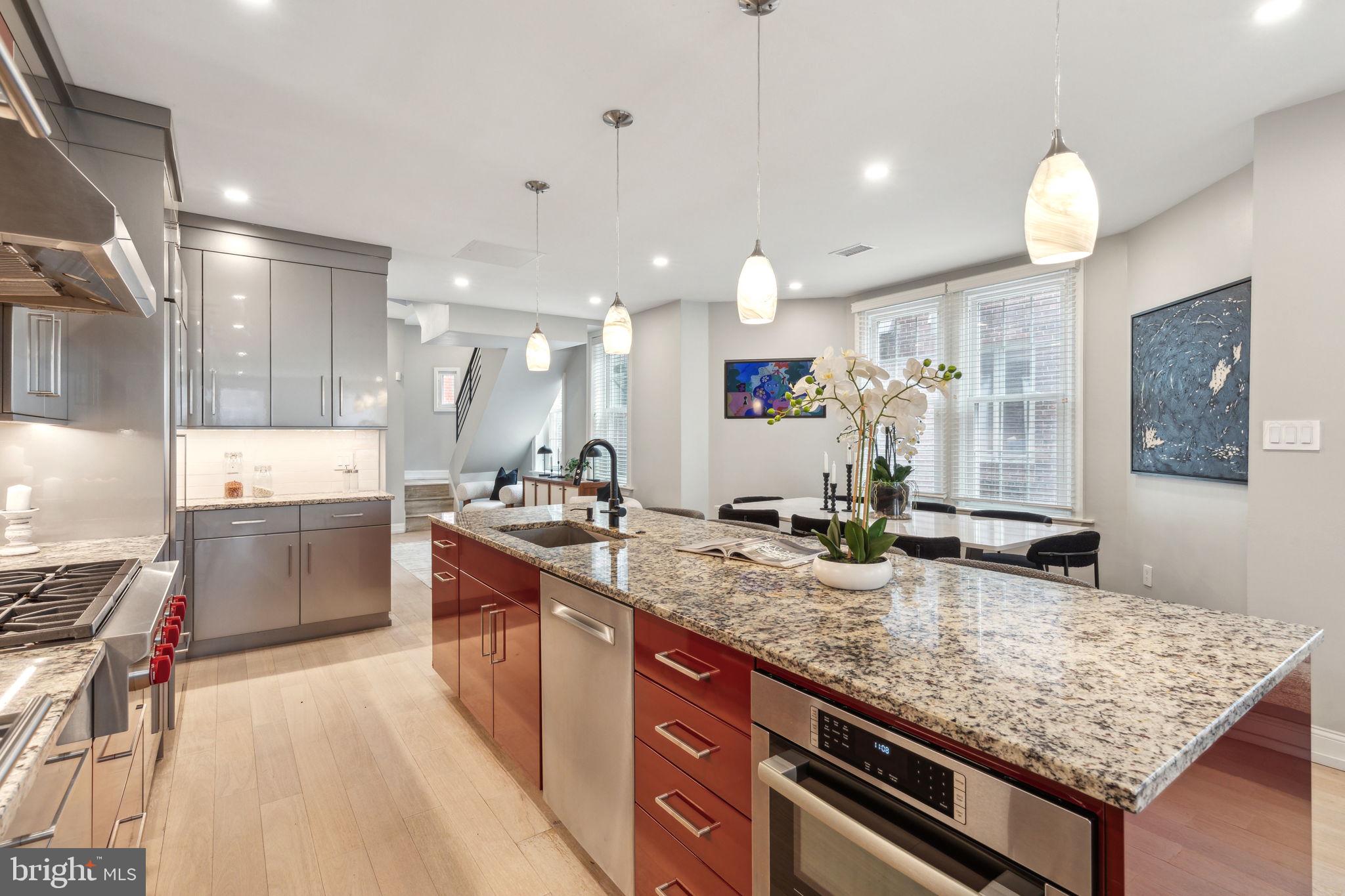 WASHINGTON SQ WEST - Residential