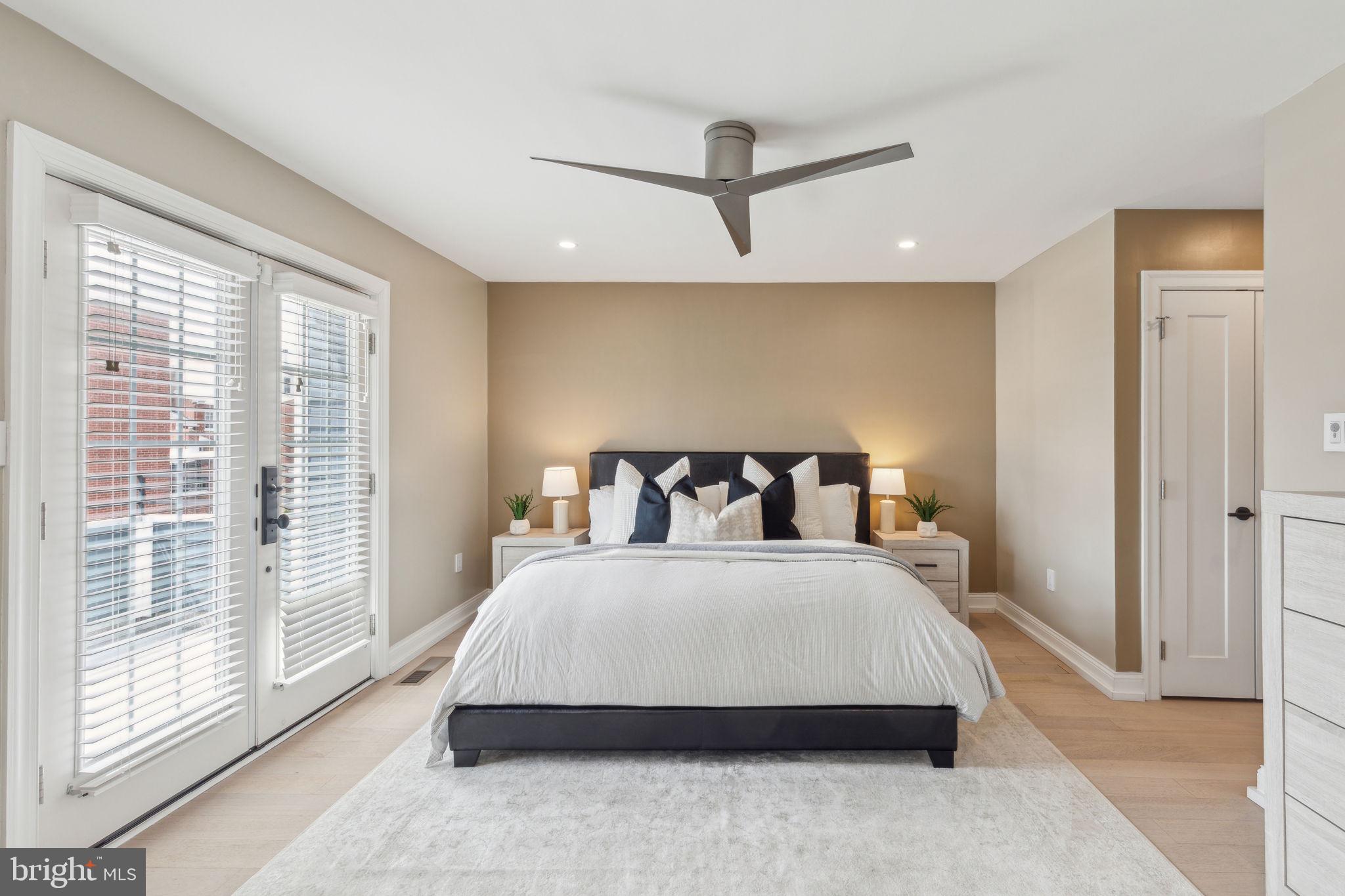 WASHINGTON SQ WEST - Residential