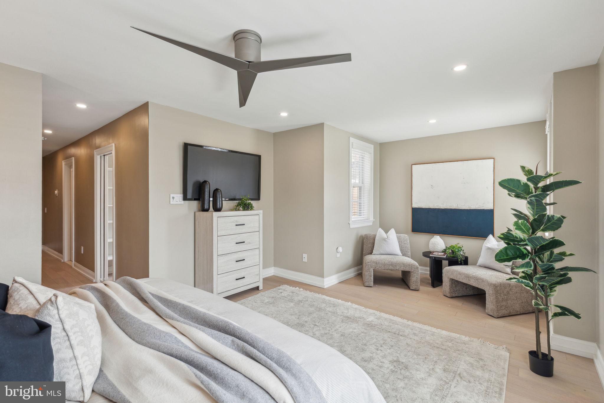 WASHINGTON SQ WEST - Residential