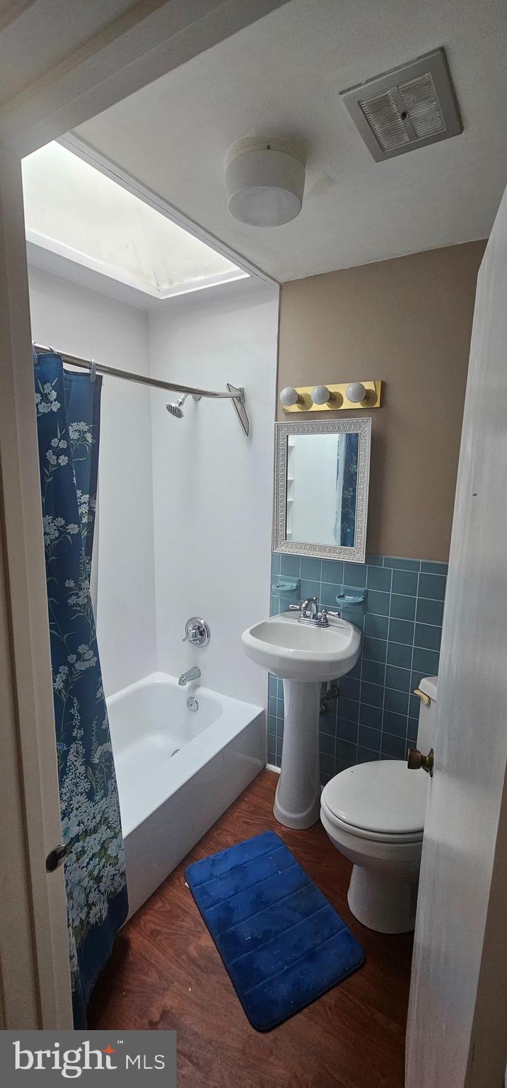 803 N WASHINGTON STREET