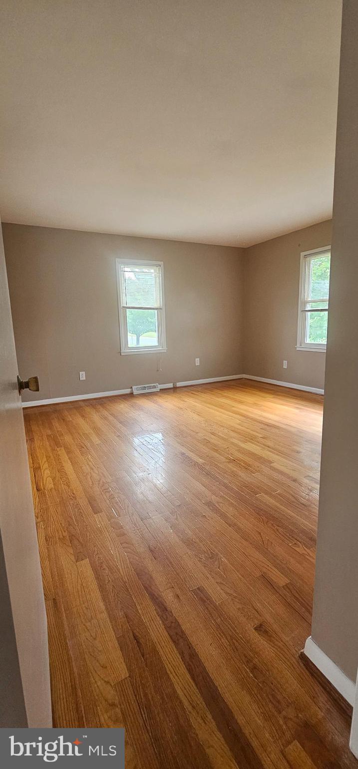 803 N WASHINGTON STREET